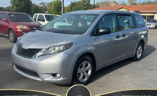 2017 Toyota Sienna L