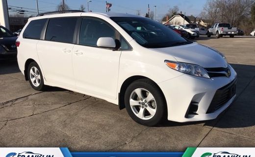 2019 Toyota Sienna LE
