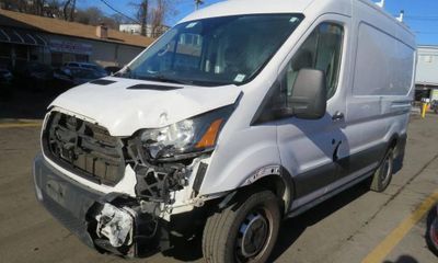 2016 Ford Transit SRW Medium Roof