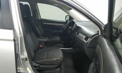 2018 Mitsubishi Outlander ES