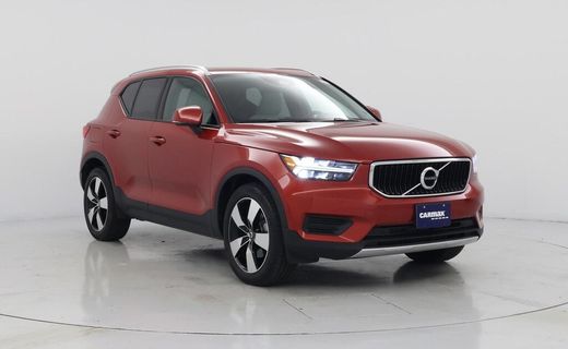 2020 Volvo XC40 Momentum