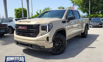 2023 GMC Sierra Elevation