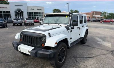 2012 Jeep Wrangler Sahara