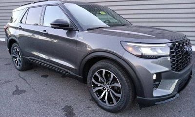 2026 Ford Explorer ST Line