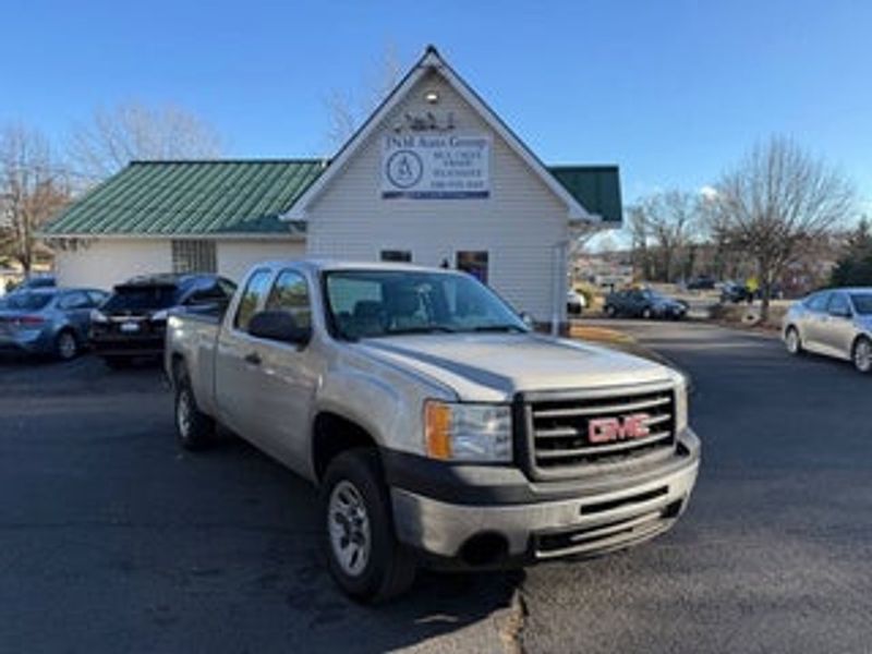 2008 Gmc Sierra — a typically priced live listing