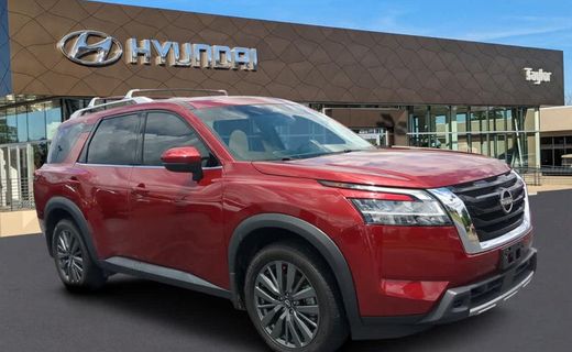 2024 Nissan Pathfinder SL