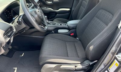 2024 Honda HR-V LX