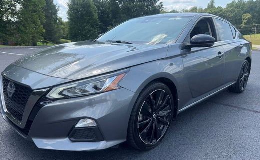 2020 Nissan Altima SR