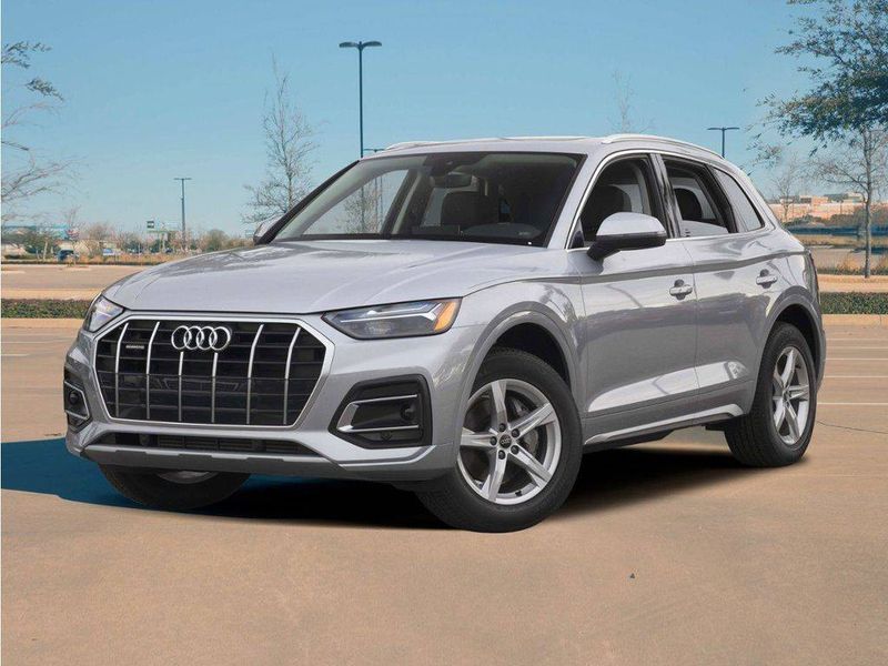 2023 Audi Q5 — a typically priced live listing
