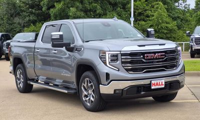 2026 GMC Sierra SLT