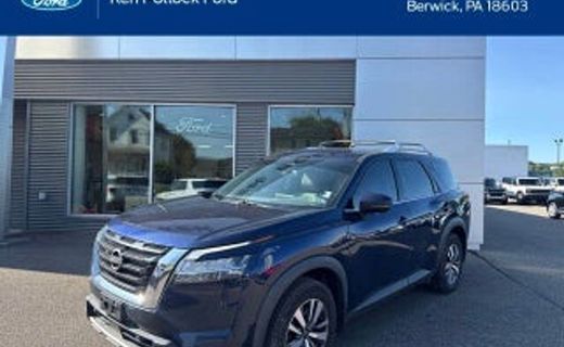 2022 Nissan Pathfinder SL