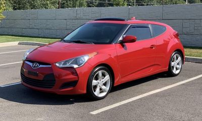 2012 Hyundai Veloster GLS Middle Grade