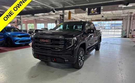 2023 GMC Sierra AT4