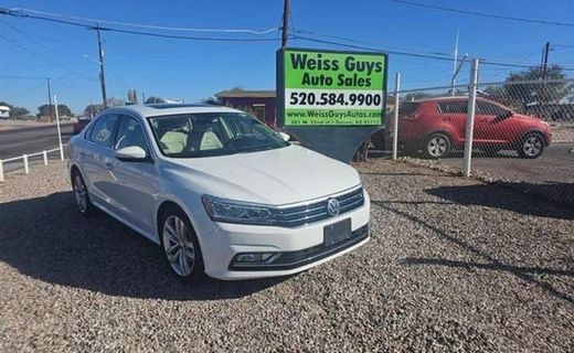 2018 Volkswagen Passat SE
