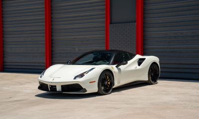 2016 Ferrari 488 GTB Coupe