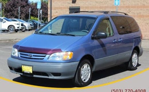 2003 Toyota Sienna LE