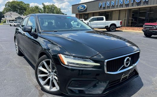 2019 Volvo S60 Momentum
