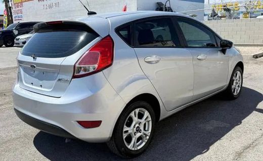 2016 Ford Fiesta SE
