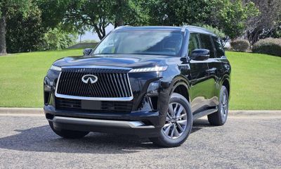2026 Infiniti QX80 Pure