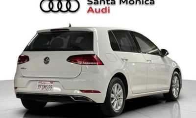 2019 Volkswagen Golf S SE