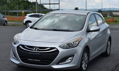 2014 Hyundai Elantra STD Style Tech