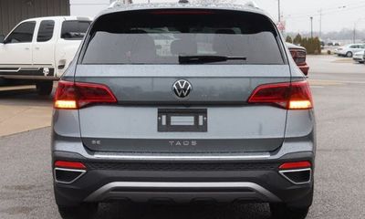 2023 Volkswagen Taos SE
