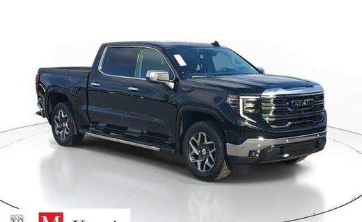 2026 GMC Sierra SLT