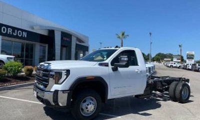 2026 GMC Sierra HD SLE