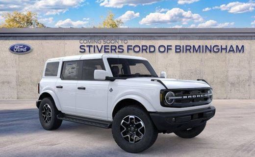 2026 Ford Bronco Outer Banks