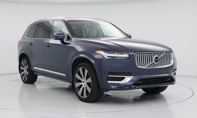 2024 Volvo XC90 Plus Bright