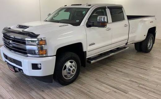 2019 Chevrolet Silverado HD High Country