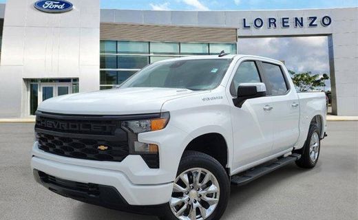 2024 Chevrolet Silverado Custom