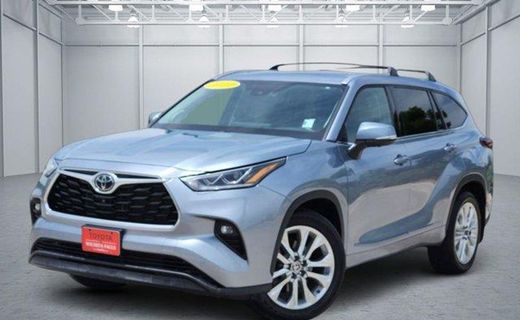 2024 Toyota Highlander XLE