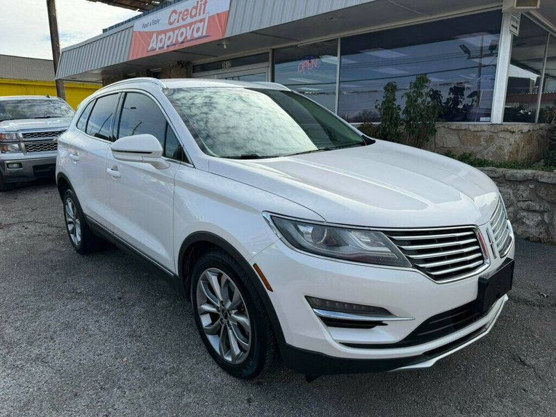 2018 Lincoln MKC — a typically priced live listing