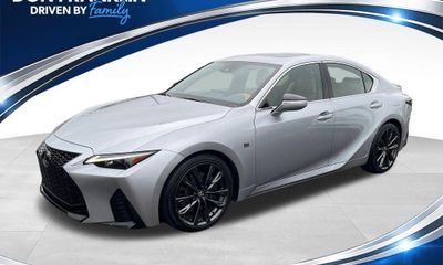 2024 Lexus IS 300