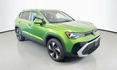 2026 Volkswagen Taos 4Motion SE
