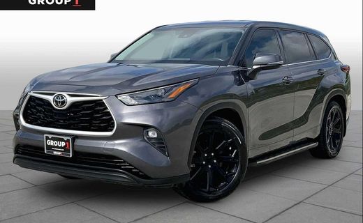 2022 Toyota Highlander LE
