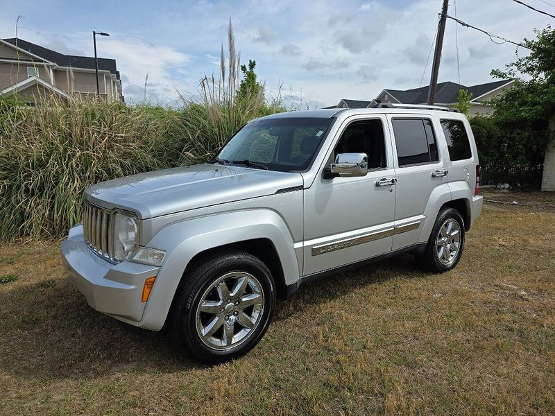 2011 Jeep Liberty — a typically priced live listing