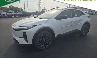 2026 Toyota C-HR SE