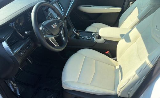 2023 Cadillac XT5 Sport