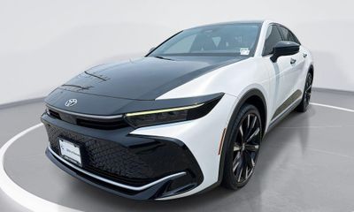 2023 Toyota Crown Platinum