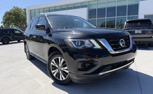2022 Nissan Pathfinder SV