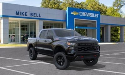 2026 Chevrolet Silverado Trail Boss Custom