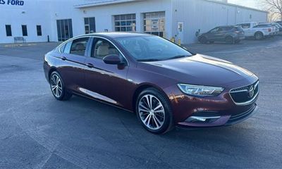2019 Buick Regal Essence