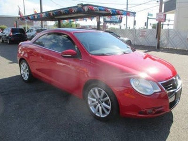 2009 Volkswagen EOS — a typically priced live listing