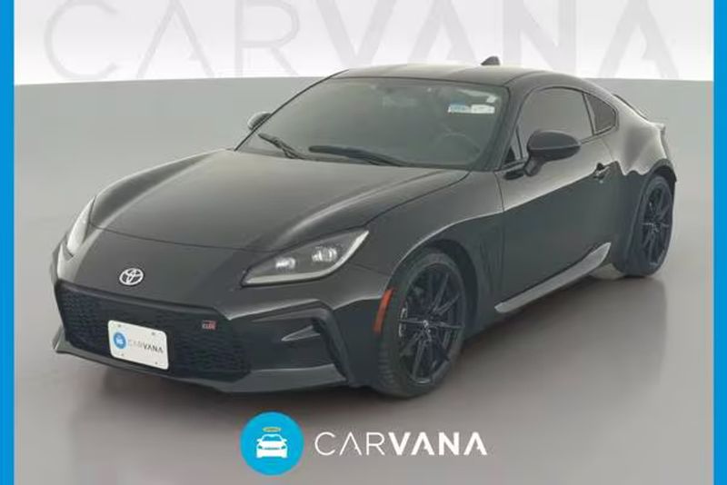 2024 Toyota GR86 — a typically priced live listing
