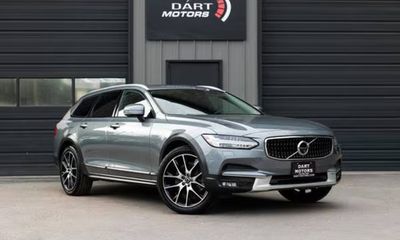 2020 Volvo V90CC Inscription