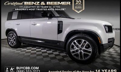 2026 Land Rover Defender 110 SE