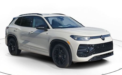 2026 Volkswagen Tiguan SE Black
