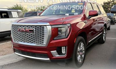 2023 GMC Yukon Denali